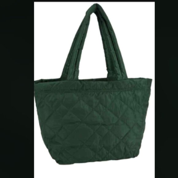 New w/tag Marc Jacobs Quilted Nylon Medium Tote Bag in Kombu Green M0016680 - Picture 3 of 4